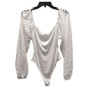 Jealous Tomato Women’s Crocheted Long Sleeve  White Bodysuit Size Large
